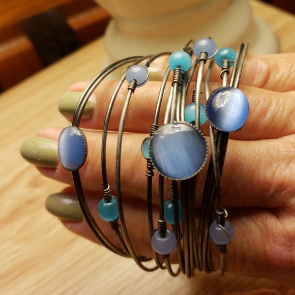 Bracelet - Picture 1 of 4